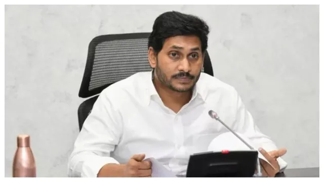 BREAKING: జగన్‌కు బిగ్ షాక్.. మరో కీలక నేత రాజీనామా!