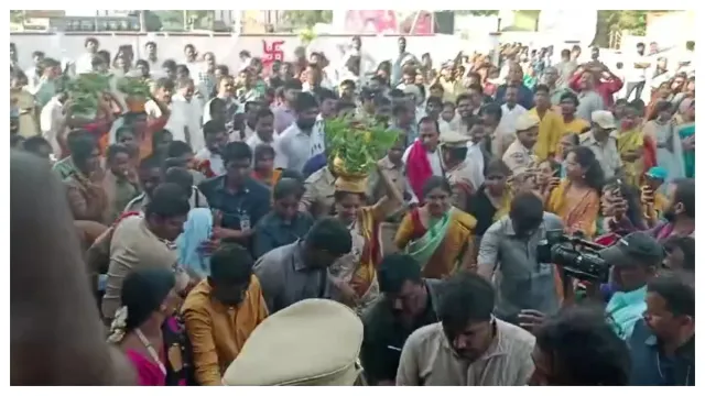 పోచారం గ్రామంలో బోనాల జాతర.. పాల్గొన్న ఎమ్మెల్సీ కవిత