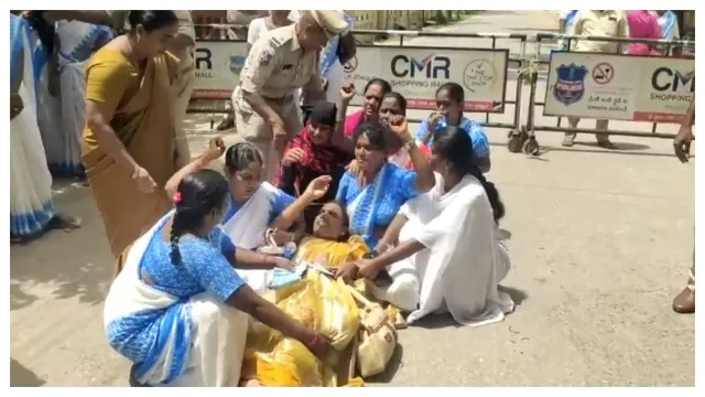 Khammam: పువ్వాడ క్యాంపు కార్యాలయ ముట్టడికి యత్నించిన ఆశా వర్కర్లు