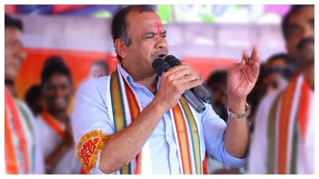 MP Komati Reddy Venkat Reddy: తన స్థానం త్యాగం చేస్తే.. కోమటిరెడ్డి కీలక వ్యాఖ్యలు