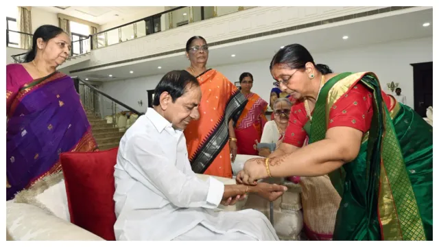 తెలంగాణ నేతల రాఖీ వేడుకలు .. చూసొద్దాం రండి