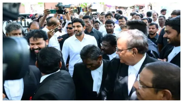 TDP Leader Nara Lokesh: మంగళగిరి కోర్టుకు నారా లోకేష్.. పాదయాత్రకి బ్రేక్