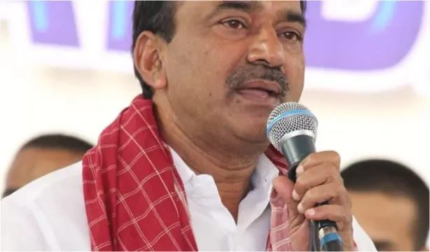 కావాలని బట్ట కాల్చి గవర్నర్ మీద వేస్తున్నారు..ఆర్టీసీ ఇష్యూ పై ఈటల రియాక్షన్ ఇదే!!