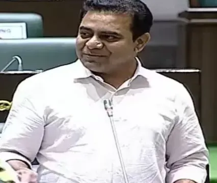 ఈటలపై సరదాగా సెటైర్ వేసిన కేటీఆర్..సభలో విరబూసిన నవ్వులు!