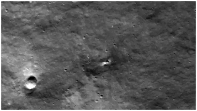 NASA: లూనా-25 కూలిన ప్రాంతంలో భారీ గొయ్యి.. గుర్తించిన నాసా