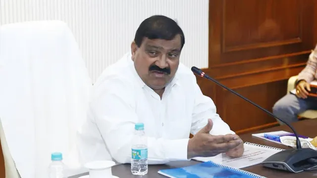 Telangana: ముందు తెలంగాణలో అమలు చేసి చెప్పండి.. కాంగ్రెస్ నేతలపై మంత్రి మహేందర్ సెటైర్లు..