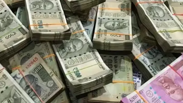 Viral News: లక్ అంటే ఇదే మరి.. వరుసగా వచ్చి పడుతున్న డబ్బులు..