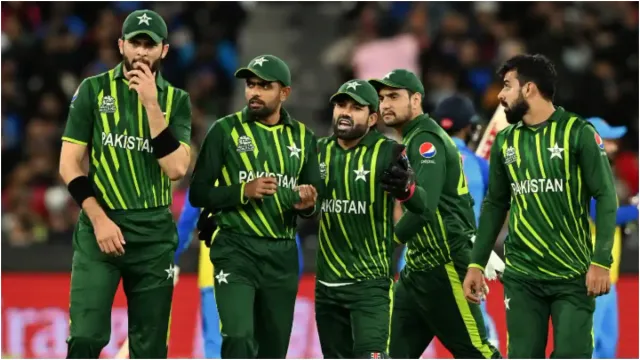IND Vs PAK: భారత్‌తో మ్యాచ్‌కు ఓరోజు ముందుగానే జట్టును ప్రకటించిన పాకిస్తాన్