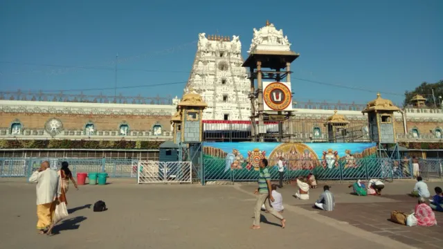 TTD: రేపు టీటీడీ కొత్త పాలకమండలి సమావేశం.. ఆ అంశాలపైనే ప్రధాన చర్చ