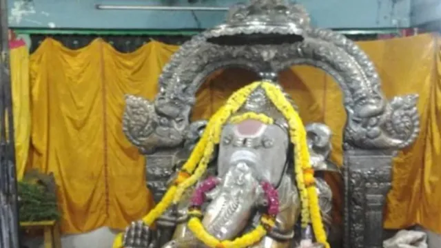 ఈ వినాయకుని చెవిలో చెబితే మీ కోరిక నెరవేరినట్లే..ఈ గుడి ఎక్కడ ఉందంటే!