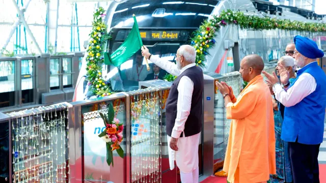 RapidX Rail Servicie: రాపిడ్ ఎక్స్ రైల్‌ను జాతికి అంకితం చేసిన ప్రధాని మోదీ..