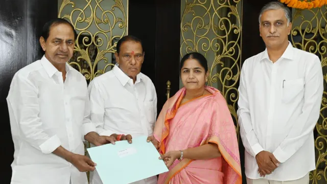 Telangana Elections: నర్సాపూర్ బీఆర్ఎస్ అభ్యర్థి ఖరారు.. సునీతా లక్ష్మారెడ్డికే బీఫామ్ కన్ఫామ్..