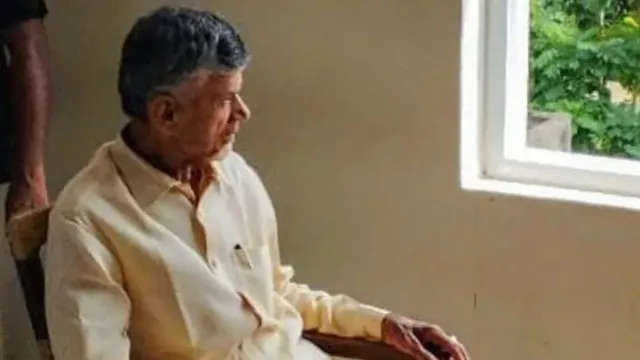 BREAKING: చంద్రబాబుకు జైలు అధికారుల బిగ్‌ షాక్.. ఈ విషయంలో కీలక నిర్ణయం..!