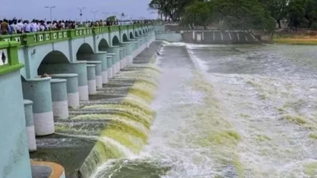 మరోసారి కావేరి చిచ్చు... తమిళనాడుకు నీళ్లివ్వాలని కర్ణాటకకు సీడబ్ల్యూఆర్‌సీ ఆదేశాలు