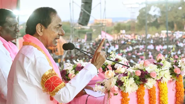 Telangana Elections: ఎన్నికల కురుక్షేత్రంలో గులాబీ బాస్ దూకుడు.. 96 సభలతో ప్రచార హోరు..