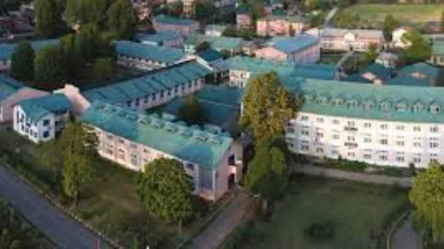 శ్రీనగర్ ఎన్ఐటీలో ఉద్రిక్తత: తెలుగు విద్యార్థుల అవస్థలు