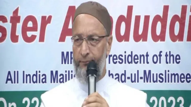 రేవంత్‌ పుట్టుకే ఆరెస్సెస్‌లో ఉంది.. కాంగ్రెస్‌ వల్లే కేంద్రంలో బీజేపీ గెలుస్తోంది: అసదుద్దీన్ ఓవైసీ