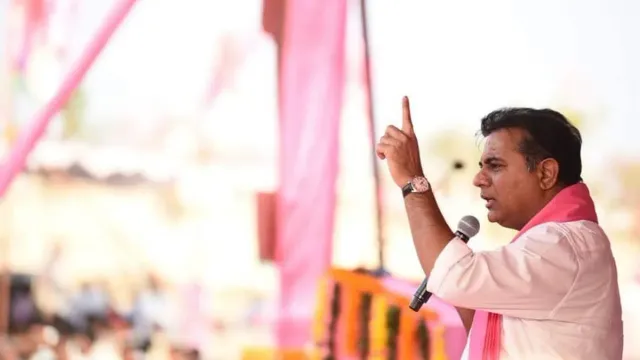 Telangana Elections 2023 : రక్తాలు కారేలా తన్నుకున్న బీఆర్ఎస్ నేతలు..కేటీఆర్ రోడ్ షోలో ఘటన..!!