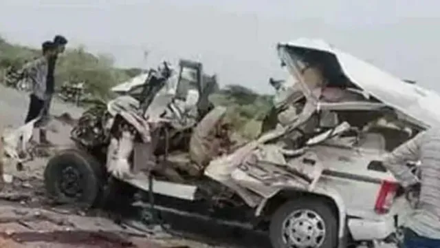 ఘోర రోడ్డు ప్రమాదం.. ఆరుగురు పోలీసులు మృతి!