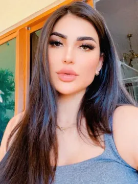 భారత్‌కు జై కొట్టిన అఫ్ఘాన్‌ ముద్దుగుమ్మ