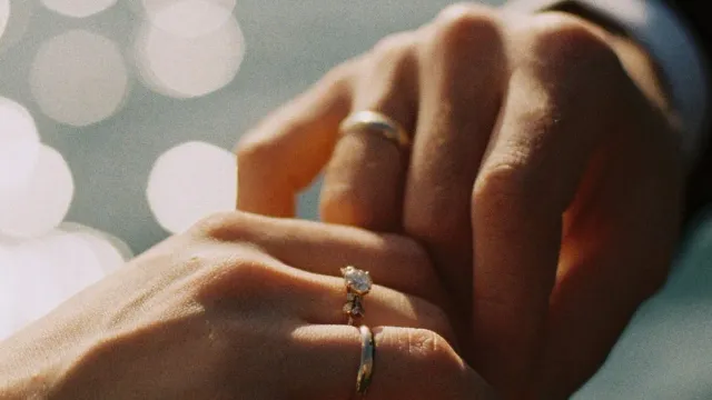 Relationship : మీ భర్తలో ఈ మార్పులు కనిపించాయా? అయితే మీకు గుడ్ టైం స్టార్ట్ అయినట్లే..!!