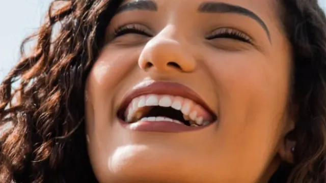 Teeth : ఇలా చేస్తే మీ పళ్లు నిగనిగలాడతాయి.. దంత సమస్యలకు చెక్!