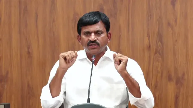 Ponguleti: ప్రజల వద్దకే కాంగ్రెస్ పాలన.. 6 హామీలూ అమలు చేసి తీరుతామన్న మంత్రి పొంగులేటి