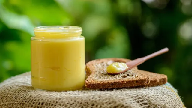 Health Tips: వీరు నెయ్యిని అస్సలు తినకూడదు.. లేదంటే సమస్యలు తప్పవు..!