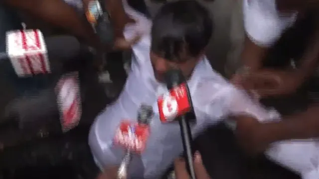 Telangana: రేవంత్ రెడ్డిని సీఎం చేయాలంటూ పెట్రోల్ పోసుకున్న వ్యక్తి..