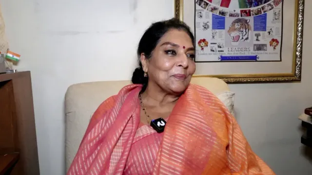 Telangana: పార్టీ మారితే రోడ్ రోలర్‌తో తొక్కిస్తా.. రేణుకా చౌదరి మాస్ వార్నింగ్..