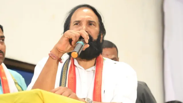 Telangana: గడ్డం తీసేసే టైమొచ్చింది.. ఉత్తమ్ కుమార్ రెడ్డి ఇంట్రస్టింగ్ కామెంట్స్..