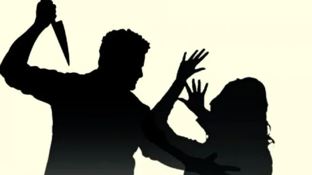 Crime : భార్య తల నరికి.. పోలీస్‌స్టేషన్‌కు బంతిలా పట్టుకొచ్చాడు.. ఎందుకు చంపాడో తెలుసా?