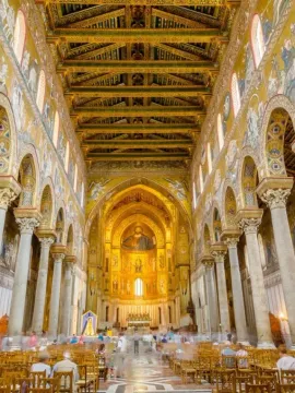 ప్రపంచంలోని ధనిక చర్చిల ఫొటోలు ఇదిగో