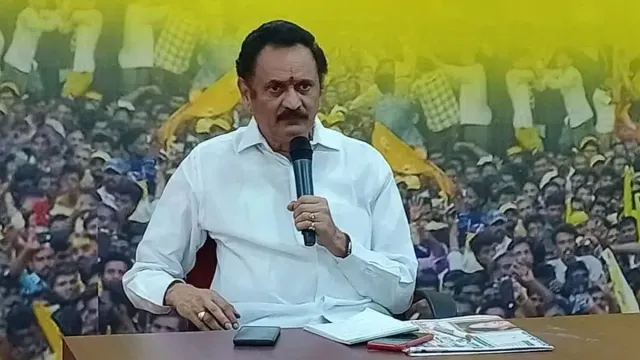 ఆయన సీఎం అయ్యాక అందరితో ఆడుకుంటున్నారు.. మాజీ మంత్రి సంచలన కామెంట్స్..