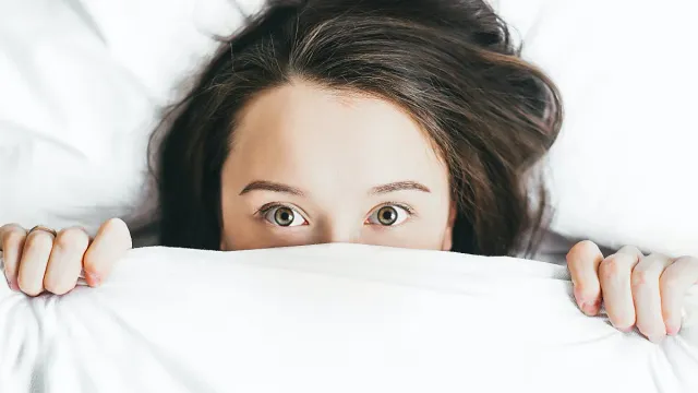 Bed Time Tips: బెడ్‌ టైమ్‌కు ముందు ఇవి చేయకండి.. నిద్రకు బద్ద శత్రువులు ఇవే!