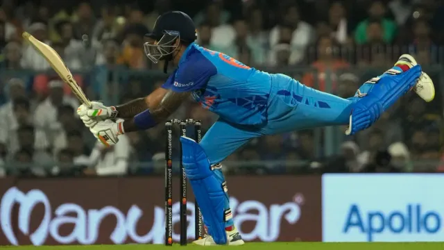 Surya Kumar : దక్షిణాఫ్రికా సిరీస్‌లో సరిగ్గా ఆడకపోతే అంతే సంగతి.. భాయ్‌కు భయం భయం!