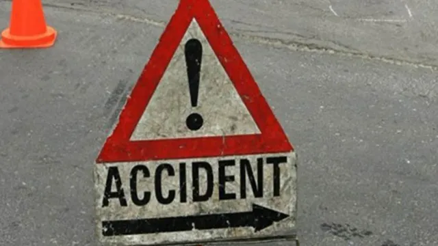 Andhra Pradesh: తూర్పుగోదావరి జిల్లాలో ఘోర ప్రమాదం.. ఢీకొన్న రెండు కార్లు..