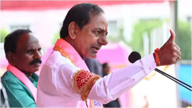 Loksabha Elections 2004: కవితకు కేసీఆర్ షాక్.. జీవన్ కు ఎంపీ టికెట్.. ఆసక్తి రేపుతోన్న న్యూఇయర్ ఫ్లెక్సీలు!