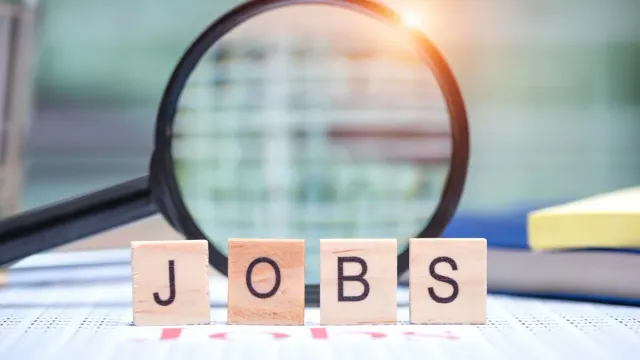 Employment: తగ్గిన ఉపాధి అవకాశాలు.. కోవిడ్ ముందు స్థితికి చేరని ఉద్యోగాల కల్పన 