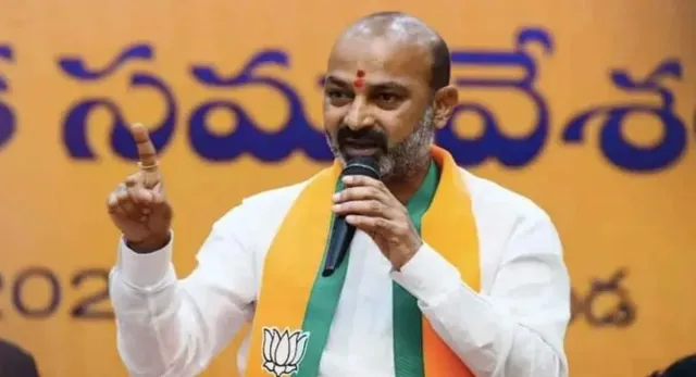 Bandi Sanjay: కేసీఆర్‌ ఓటమికి కేటీఆరే కారణం.. బీజేపీ ఎంపీ బండి సంజయ్‌ సంచలన వ్యాఖ్యలు