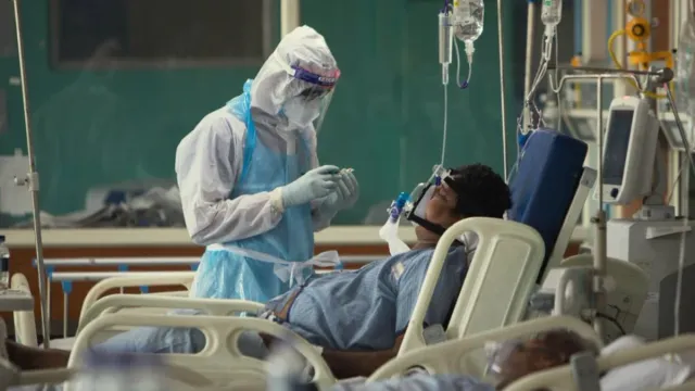 ICU Guidelines: ఐసీయూలో ఎవర్ని చేర్చాలి,ఎవర్ని చేర్చకూడదు? ఎవరి అనుమతి తీసుకోవాలి? తాజా గైడ్‌లైన్స్‌ ఇవే!