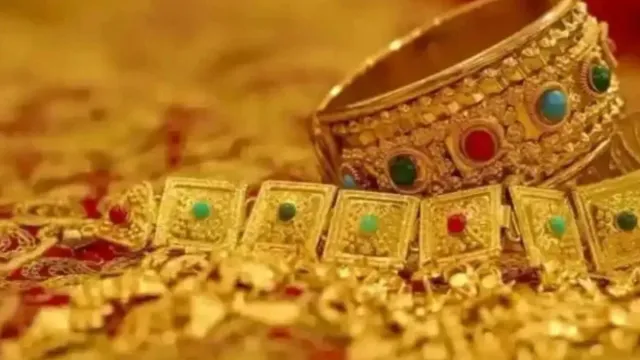 Gold Price: భారీగా తగ్గిన బంగారం..వెండి ధరలు!