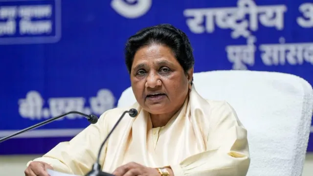 Mayavathi: కాన్షీరామ్‌కు కూడా భారతరత్న ఇవ్వాలి : మాయావతి