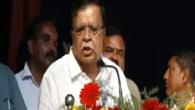 Karnataka Minister: రెండు బొమ్మలను టెంట్‌ లోపల ఉంచి రాముడంటున్నారు..కర్నాటక మంత్రి వివాదస్పద వ్యాఖ్యలు!
