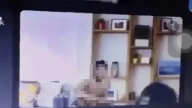 Viral News: ఆన్‌లైన్ క్లాస్‌లో అశ్లీల వీడియోలు.. నలుగురు విద్యార్థులు సస్పెండ్!