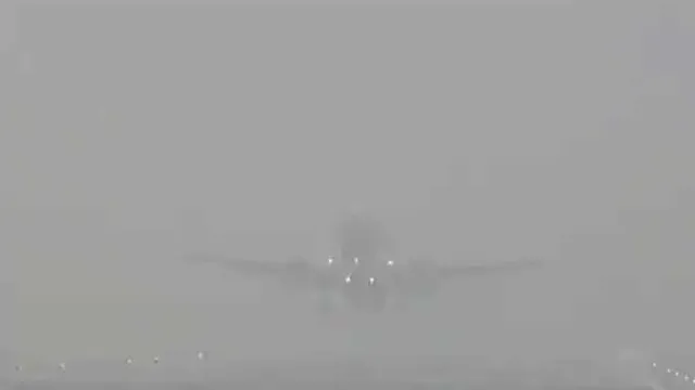 Gannavaram Airport : పొగమంచు ఎఫెక్ట్‌.. గాల్లో చక్కర్లు కొడుతున్న విమానాలు
