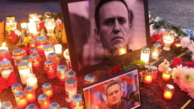 Navalny: నావల్నీ మృతిపై కీలక అప్‌డేట్‌.. ఆయన తల, ఛాతిపై కమిలిన గాయాలు..!
