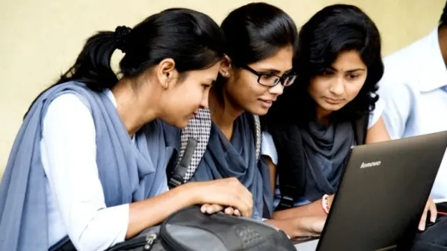 Odisha: డిగ్రీ, పీజీ చదివే విద్యార్థుల కోసం కొత్త పథకం.. ఏటా రూ.9 వేలు సాయం