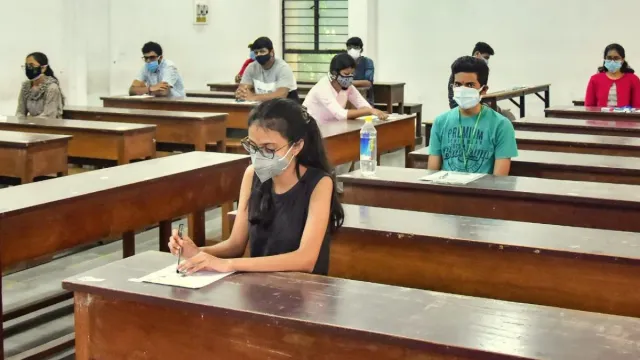 Exam Tips : ఒక ఎగ్జామ్‌ సరిగ్గా రాయలేకపోయారా? ఈ టిప్స్‌ పాటిస్తే మిగిలిన పరీక్షల్లో మీరే టాపర్!