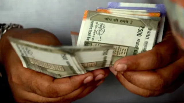 Pension Scheme : రూ.7 పొదుపు.. ప్రతీనెలా 5 వేల పెన్షన్.. ఈ స్కీమ్‌ గురించి తెలుసుకోండి!